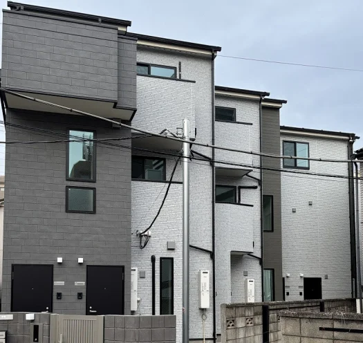 整備された敷地に建つ賃貸住宅